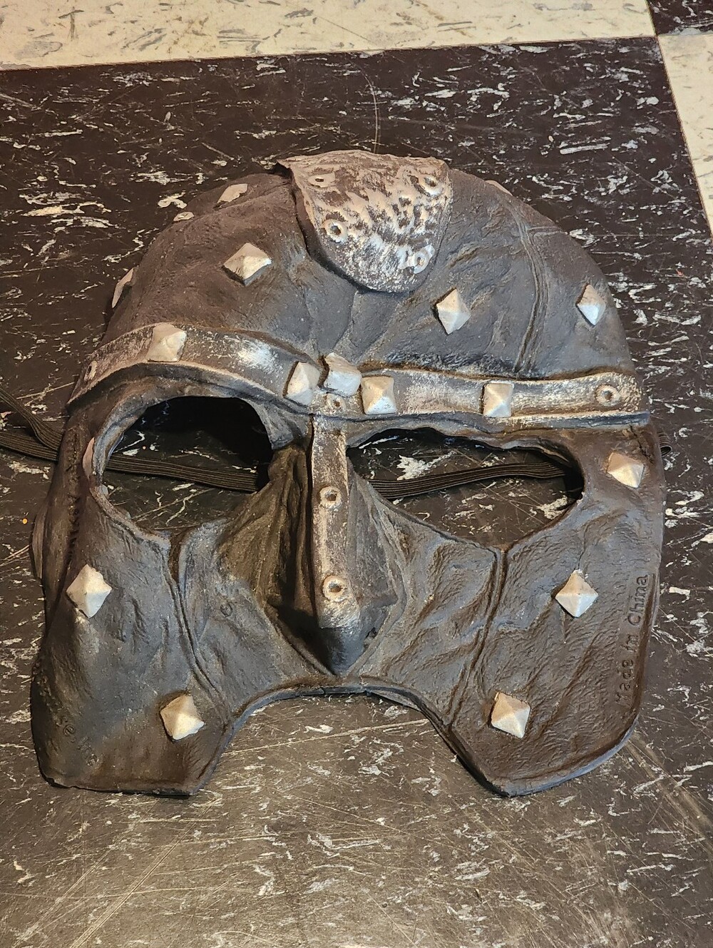 1998 Disguise Executioner Mask